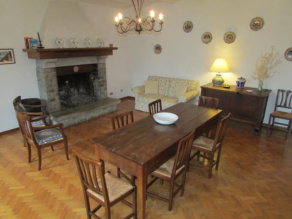 Agriturismo Dea Valfabbrica Buitenkant foto