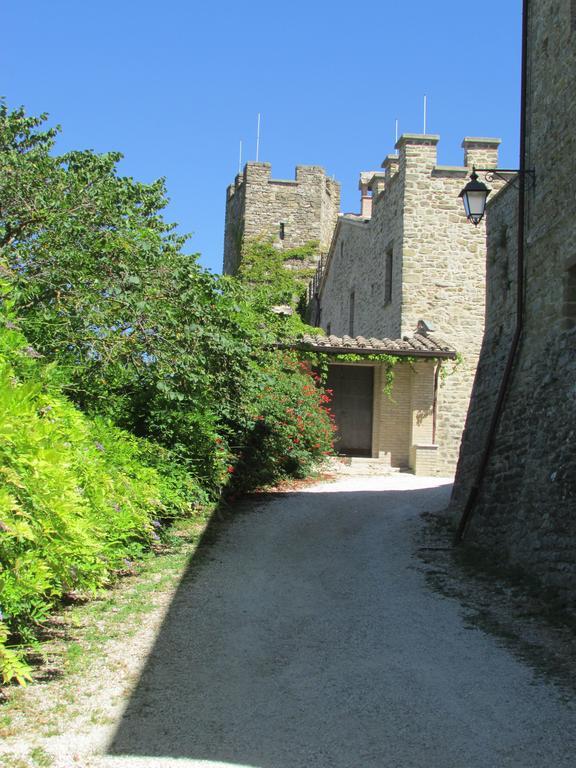 Agriturismo Dea Valfabbrica Buitenkant foto