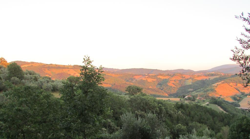 Agriturismo Dea Valfabbrica Buitenkant foto